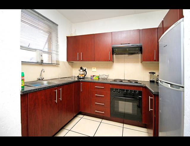 1 BEDROOM APARTMENT FOR SALE IN FERNDALE